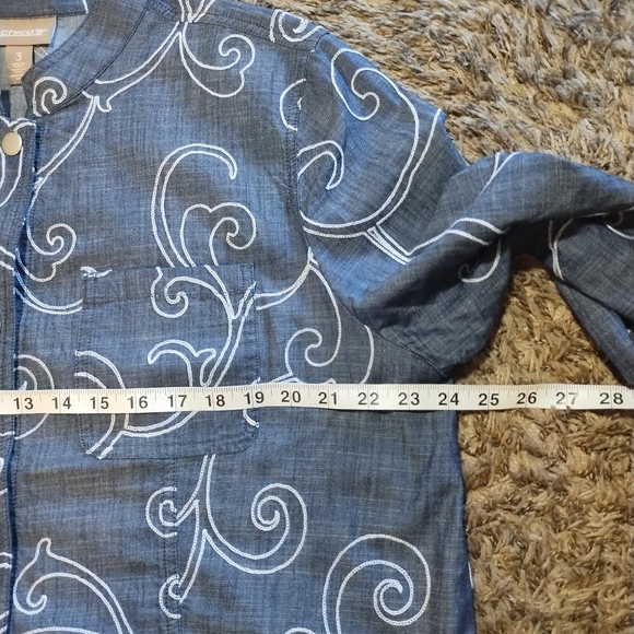 Chicos Top Chambray Embroidered Boho Artsy - Picture 14 of 15